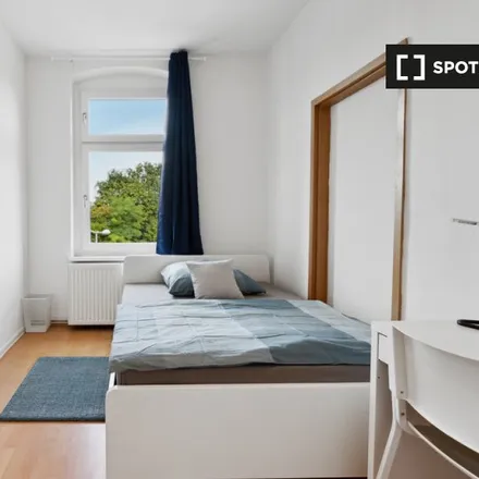 Rent this 4 bed room on Pestalozzistraße 2 in 12557 Berlin, Germany