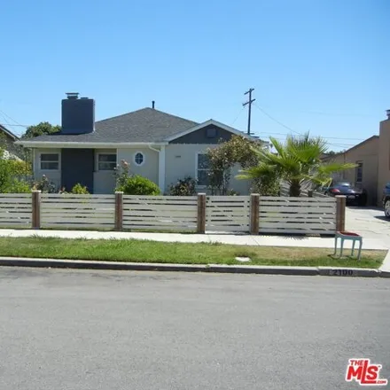 Image 2 - 2108 West 97th Street, Los Angeles, CA 90047, USA - House for sale