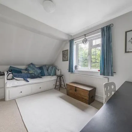 Image 3 - Norfolk Farm Close, Woking, GU22 8LL, United Kingdom - Apartment for rent