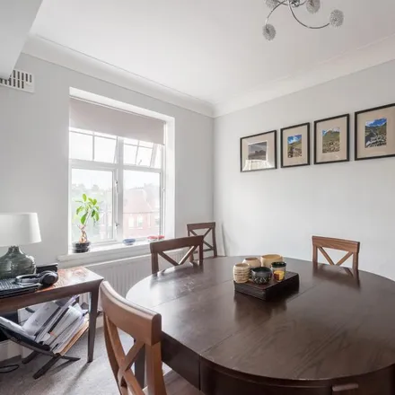 Image 5 - Belsize Grove, London, NW3 4QX, United Kingdom - Apartment for rent