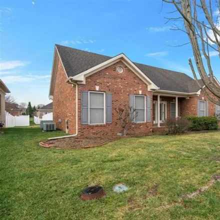 Image 3 - 2662 Pascoe Boulevard, Bowling Green, KY 42104, USA - House for sale