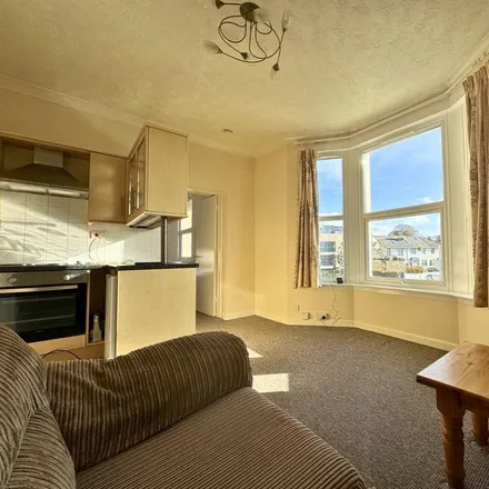 Image 8 - Bay Spice, 173 Saint Marychurch Road, Torquay, TQ1 3HP, United Kingdom - Apartment for rent