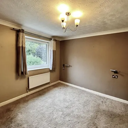 Image 2 - Lime Grove, Bottesford, NG13 0BH, United Kingdom - Apartment for rent