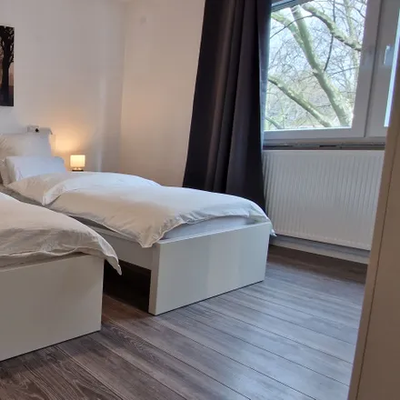 Rent this 3 bed apartment on Helbingstraße 82 in 45128 Essen, Germany