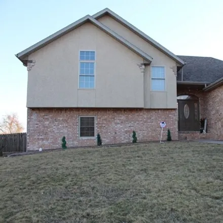 Buy this 4 bed house on Chickory Lane in Aurora, MO 65605