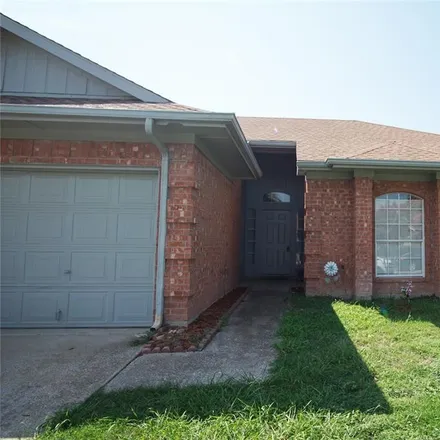 Rent this 3 bed house on 3408 Mayflower Court in Arlington, TX 76014