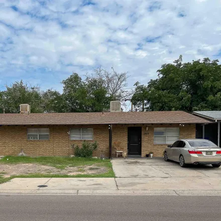 Buy this 3 bed duplex on 1827 Wyoming Avenue in Las Cruces, NM 88001