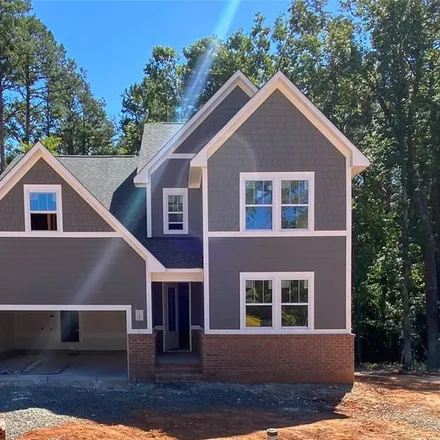 Buy this 3 bed house on 498 Apple Street in Graham, NC 27253