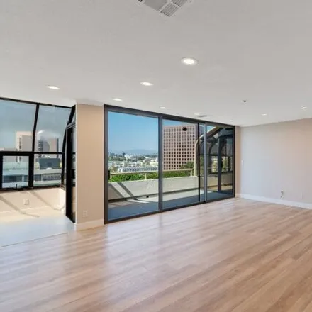 Image 2 - The Promenade Condominiums, 700` West 1st Street, Los Angeles, CA 90012, USA - Condo for rent