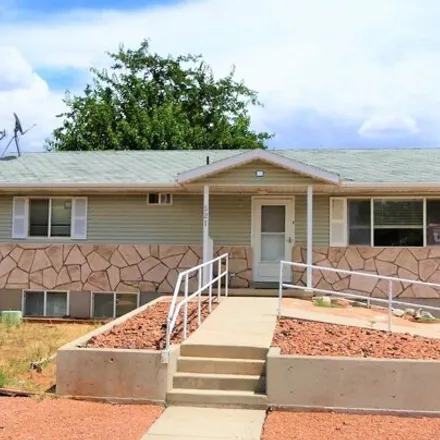Buy this 5 bed house on 615 475 East in Kanab, UT 84741