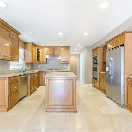 Image 2 - 131 34th Street, Newport Beach, CA 92663, USA - Apartment for rent