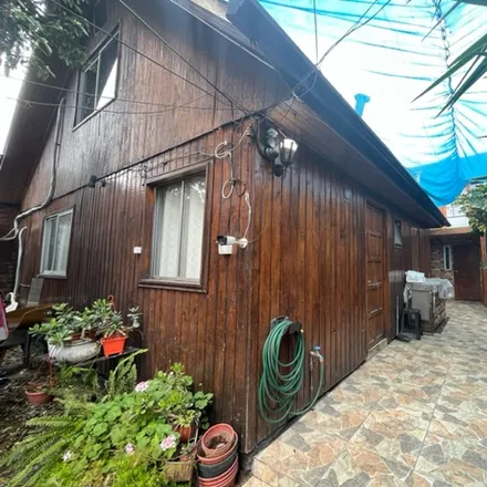 Buy this 1studio house on Teniente Ponce 1914 in 838 0741 Conchalí, Chile