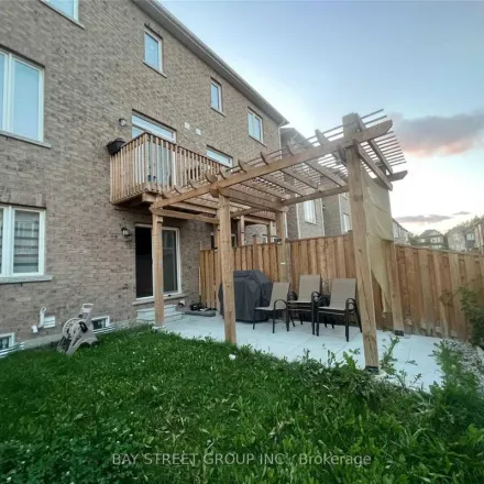 Image 3 - Usman Road, Pickering, ON L1V 2P8, Canada - Apartment for rent