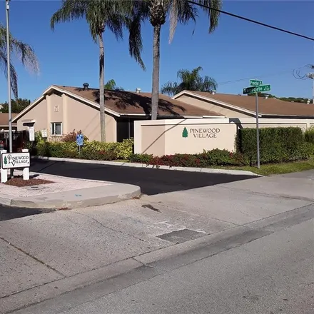 Buy this 1 bed condo on 2763 Woodgate Lane in Ridge Wood Heights, Sarasota County
