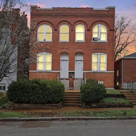 Buy this 8 bed house on 3225 Pulaski Street in St. Louis, MO 63111