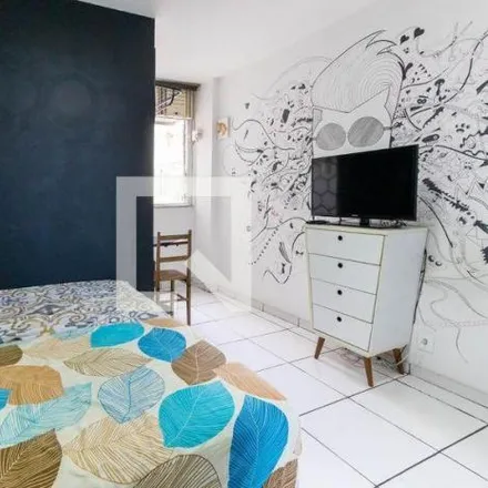 Buy this 1 bed apartment on Ed. Mont Clair in Rua São João 25, Centro