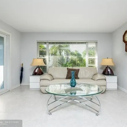 Image 6 - 2686 Northeast 32nd Avenue, Soroka Shores, Fort Lauderdale, FL 33308, USA - House for rent