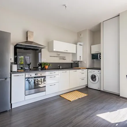 Rent this 2 bed apartment on 1 Rue de la Prée in 35510 Cesson-Sévigné, France