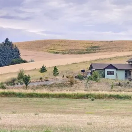 Buy this 5 bed house on 671 Brown Road in Whitman County, WA 99163