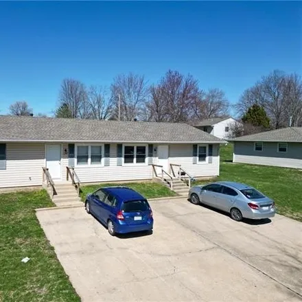 Buy this studio house on 19062 Swope Trail in Independence, MO 64056