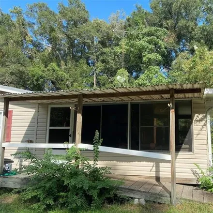 Buy this studio apartment on Northwest 210th Avenue in High Springs, Alachua County