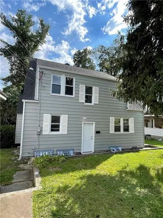 Image 1 - 1607 Jackson Street, Aliquippa, PA 15001, USA - House for sale