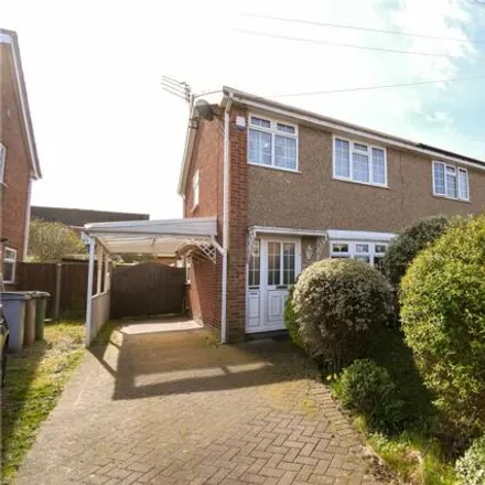 Buy this 3 bed duplex on Merlin Avenue in Saughall Massie, CH49 4PT