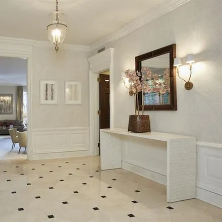 Image 4 - 4 EAST 72ND STREET 4A in New York - Apartment for sale