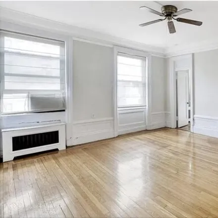 Image 3 - 510 Cathedral Parkway, New York, NY 10025, USA - Apartment for rent