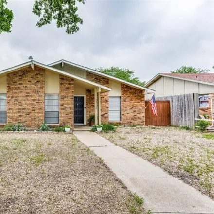 Image 2 - 2772 Dove Meadow Drive, Garland, TX 75043, USA - House for sale