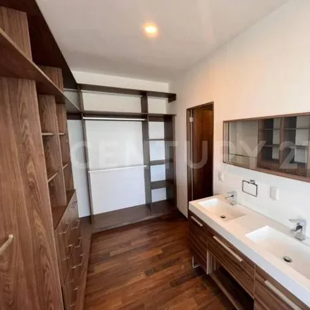 Rent this 3 bed apartment on unnamed road in Delegaciön Santa Rosa Jáuregui, 76100