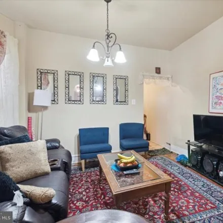 Image 6 - 6088 Haddington Lane, Philadelphia, PA 19151, USA - House for sale