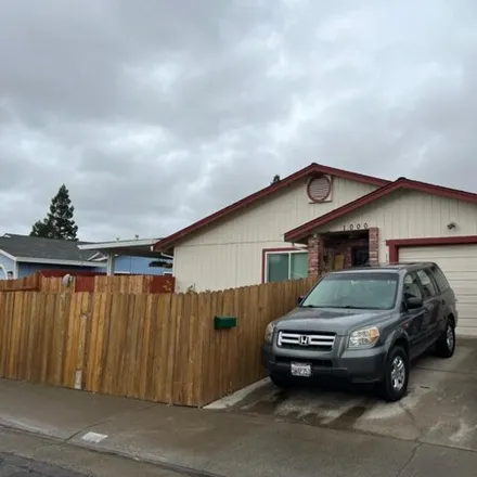Buy this 2 bed house on 1010 E Street in Sacramento County, CA 95673
