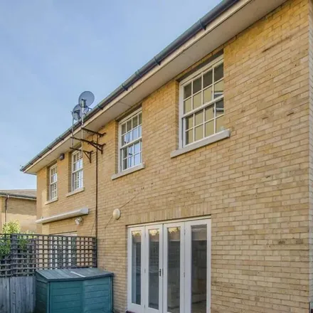 Rent this 3 bed duplex on Mary Jones Court in 6 Garford Street, Canary Wharf