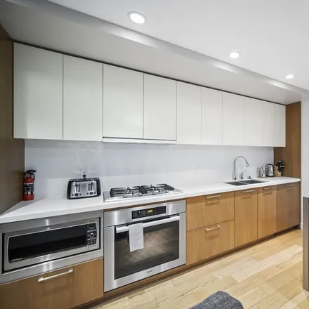 Rent this 2 bed townhouse on Yaletown in Vancouver, BC V6B 3P3