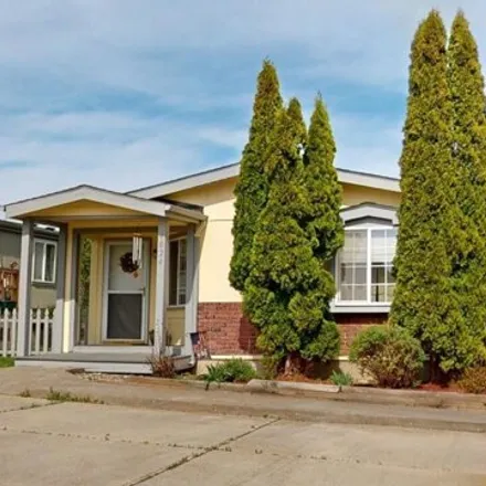 Buy this studio apartment on 609 North Almon Street in Moscow, ID 83843
