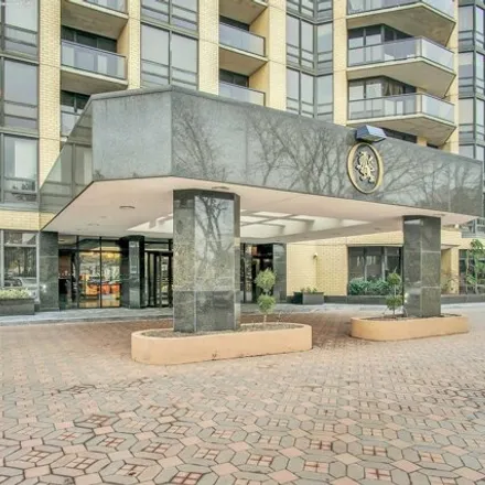 Buy this 1 bed condo on 800 Palisade Avenue in Fort Lee, NJ 07020