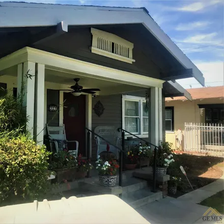 Image 5 - 327 E Street, Bakersfield, CA 93304, USA - House for sale