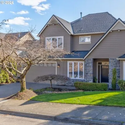 Buy this 5 bed house on 10630 Southwest Kable Street in Tigard, OR 97224