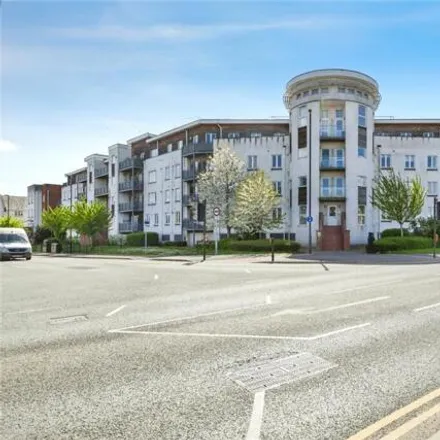 Buy this 3 bed apartment on Burghley Court in Kingsquarter, Maidenhead