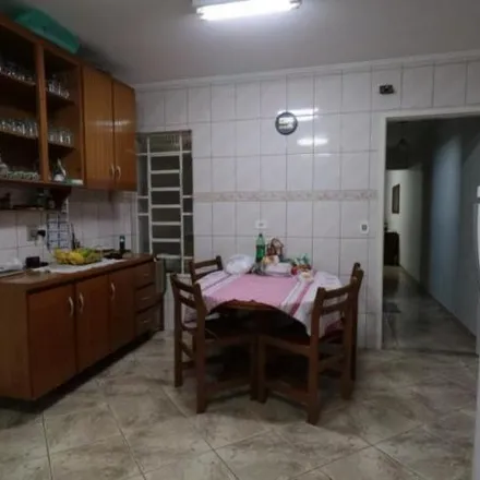 Buy this 3 bed house on Rua José Setti in Centro, São Bernardo do Campo - SP