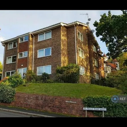 Rent this 2 bed apartment on 5 St. Paul's Road West in Dorking, RH4 2HU