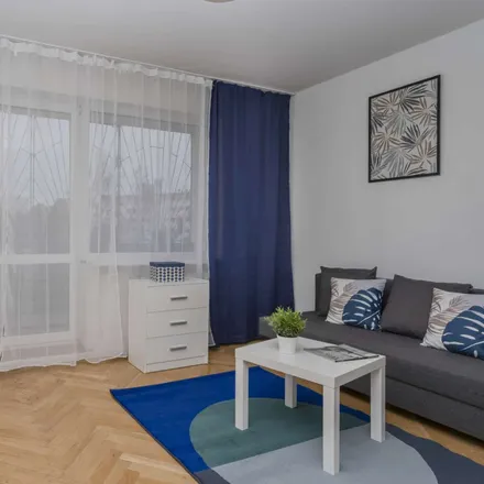 Rent this 3 bed room on Rybacka 3 in 80-340 Gdańsk, Poland
