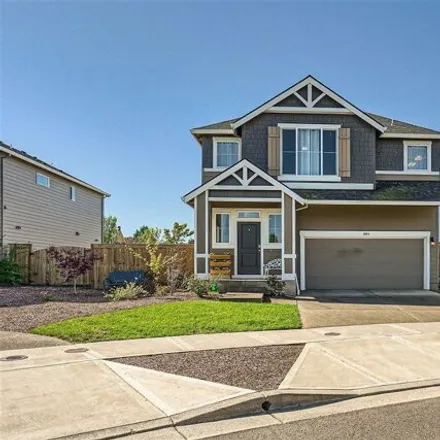Buy this 5 bed house on 4984 Orbit Avenue Northeast in Salem, OR 97305