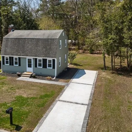 Buy this 3 bed house on 10 Beyer Drive in Easthampton, MA 01073