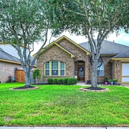 Rent this 3 bed house on 2606 Chinaberry Park Lane in League City, TX 77573