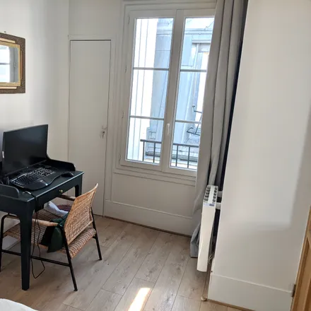 Image 4 - 41 Avenue Trudaine, 75009 Paris, France - Apartment for rent