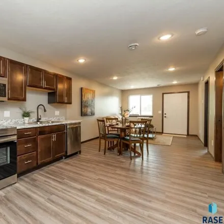 Image 7 - 4557 East 15th Street, Sioux Falls, SD 57110, USA - Condo for sale