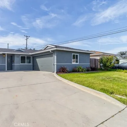 Buy this 3 bed house on 1376 West Olive Street in Oxnard, CA 93033