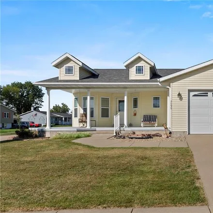 Buy this 4 bed house on 2690 Pennington Drive in Marion, IA 52302
